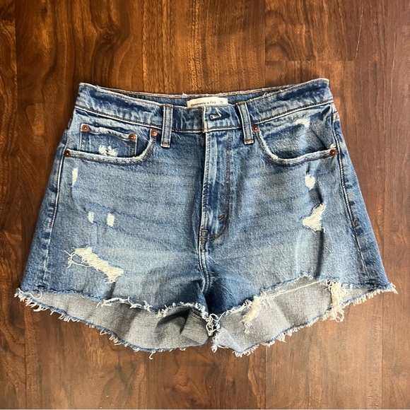Abercrombie & Fitch The Mom Shorts High Rise - Picture 2 of 6